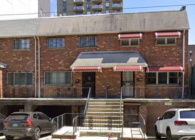 Property at 82-91 116th St, Richmond Hill, NY 11418, 6 beds, 3 baths