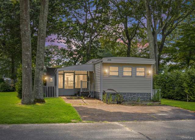 Property at 703 Fresh Pond Rd, Calverton, NY 11933, 1 bed, 1 bath