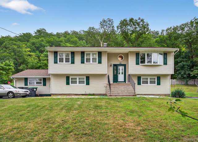 Property at 100 Birchwood Dr, Highland Mills, NY 10930, 3 beds, 2 baths