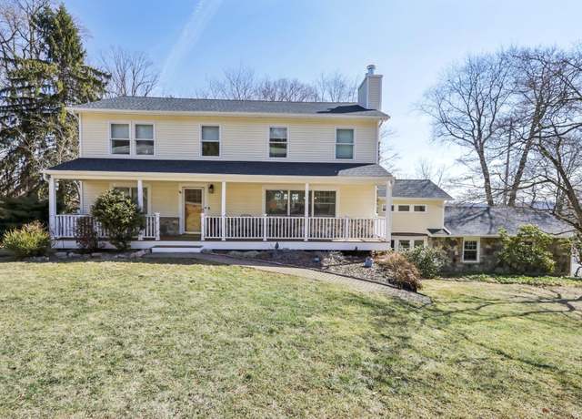 Property at 534 Overlook Dr S, Mahopac, NY 10541, 3 beds, 3.5 baths