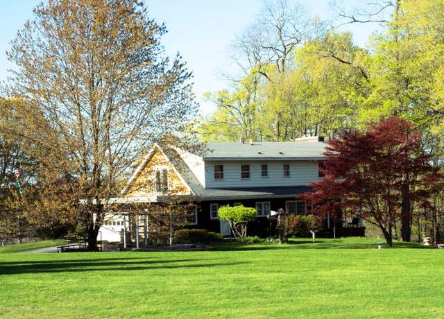 Property at 326 Union Center Rd, Ulster Park, NY 12487, 4 beds, 2.5 baths