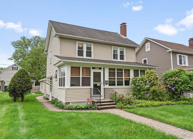 Property at 323 Hooker Ave, Poughkeepsie, NY 12603, 3 beds, 1.5 baths