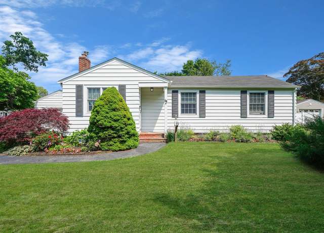 Property at 15 Roosevelt Blvd, East Patchogue, NY 11772, 2 beds, 2 baths