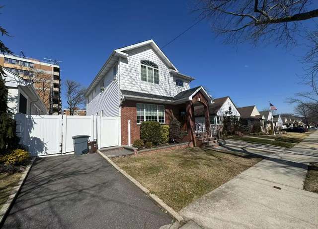 Property at 162-11 12nd Ave, Beechhurst, NY 11357, 4 beds, 3.5 baths