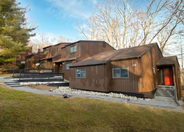 Property at 26 Redwood Dr, Highland Mills, NY 10930, 3 beds, 2 baths