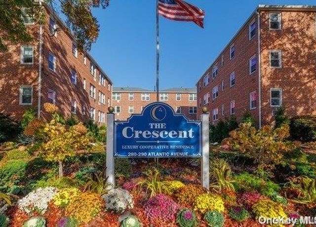 Property at 290 Atlantic Ave #307, East Rockaway, NY 11518, 2 beds, 1 bath