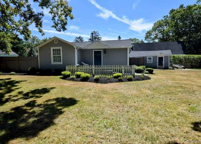 Property at 2 Otis Rd, East Patchogue, NY 11772, 2 beds, 1 bath