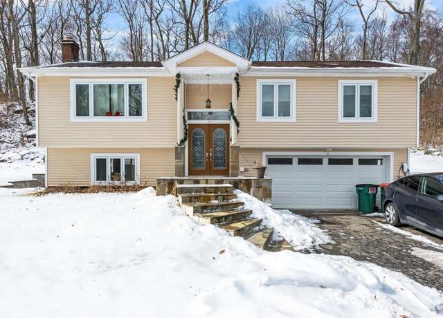 Property at 23 Butterfly Ln, Putnam Valley, NY 10579, 3 beds, 2.5 baths