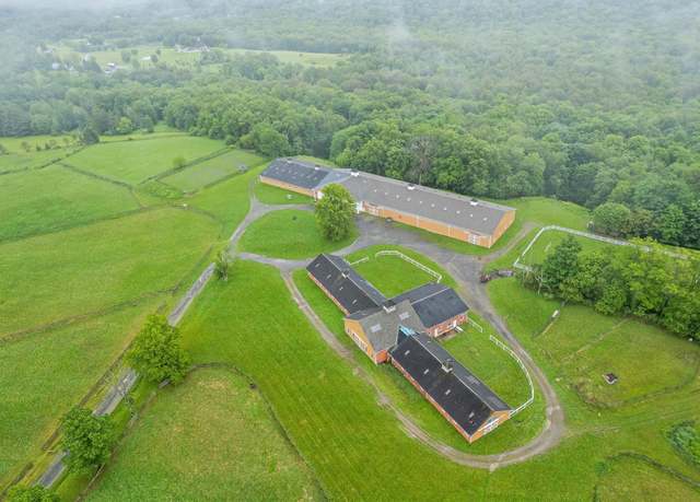Property at 173 Sarah Wells Trl, Campbell Hall, NY 10916, 3 beds, 5 baths