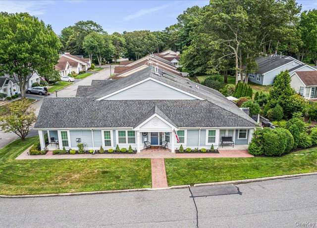 Property at 1 Huntington Ct, Ridge, NY 11961, 2 beds, 2 baths