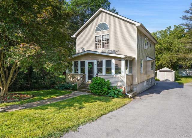 Property at 29 Peckham Rd, Poughkeepsie, NY 12603, 4 beds, 3 baths