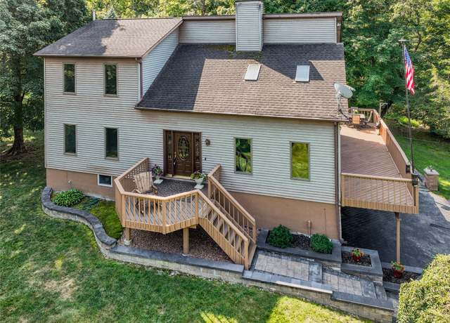 Property at 612 Salt Point Tpke, Poughkeepsie, NY 12601, 3 beds, 2 baths