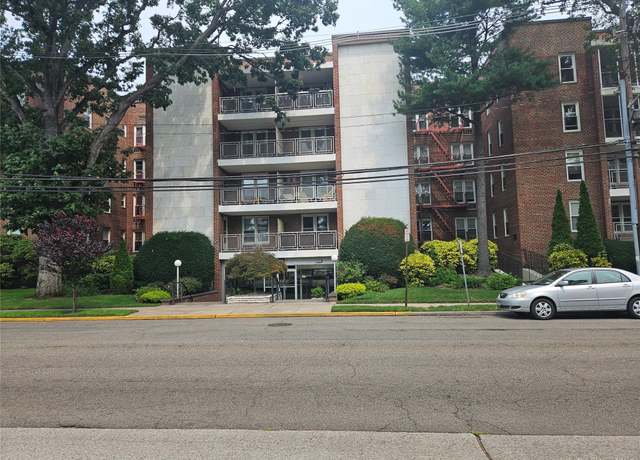 Property at 110 Brooklyn Ave Unit 1D, Freeport, NY 11520, 1 bed, 1 bath