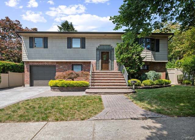 Property at 713 Thomas Ave, Baldwin, NY 11510, 4 beds, 2 baths