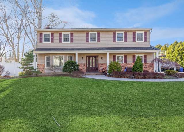 Property at 12 Meryl Ln, Nesconset, NY 11767, 5 beds, 2.5 baths