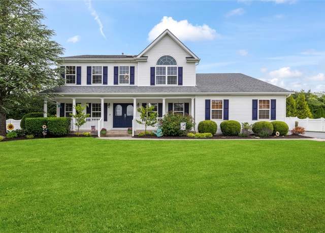 Property at 51 Island Trl, Mount Sinai, NY 11766, 4 beds, 3 baths