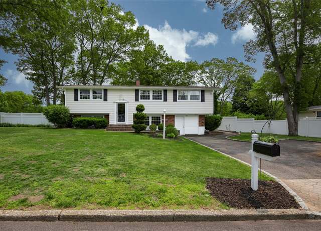 Property at 3 Twig Ct, East Setauket, NY 11733, 4 beds, 2 baths