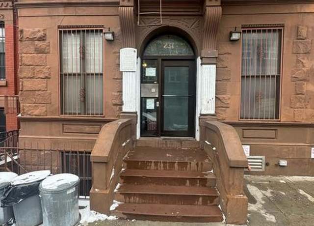 Property at 134th street 237 Unit 2W, New York (manhattan), NY 10030, 1 bed, 1 bath