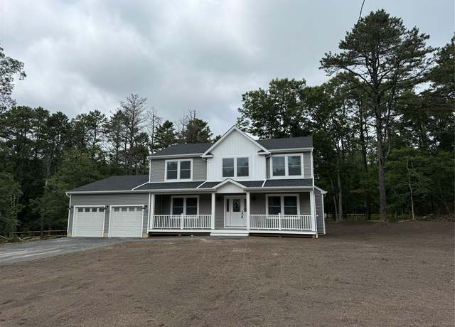 Property at 111 Currans Rd, Middle Island, NY 11953, 4 beds, 2.5 baths