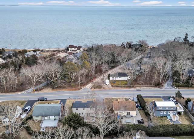 Property at 5225 Peconic Bay Blvd, Laurel, NY 11948, 4 beds, 2 baths