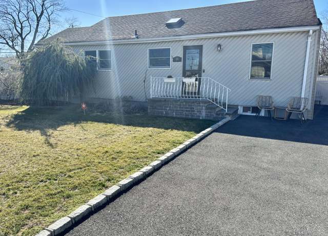 Property at 23 Baiting Place Rd, Farmingdale, NY 11735, 2 beds, 2 baths