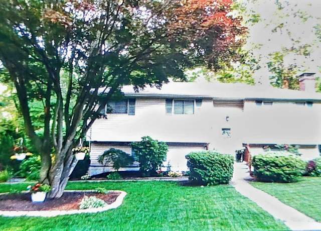 Property at 41 Great River Dr, Sound Beach, NY 11789, 4 beds, 2 baths