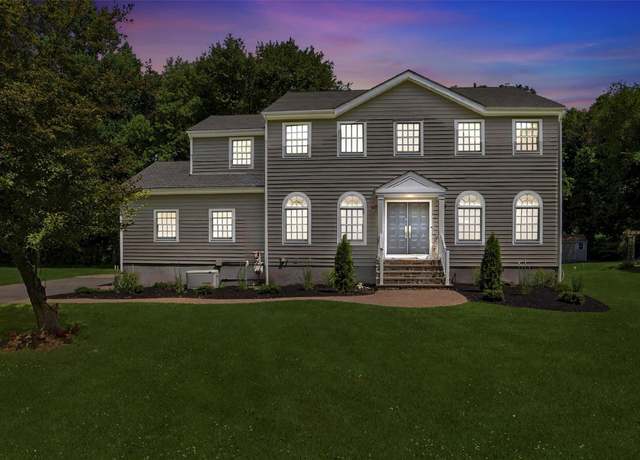 Property at 2463 Pinetree Pl, Yorktown Heights, NY 10598, 4 beds, 2.5 baths