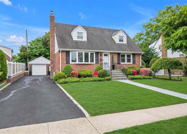 Property at 104 South St, New Hyde Park, NY 11040, 4 beds, 2 baths