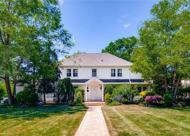 Property at 151 Cathedral Ave, Hempstead, NY 11550, 4 beds, 3 baths