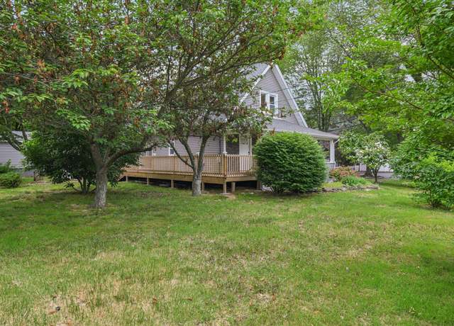 Property at 1293 Pulaski Rd, East Northport, NY 11731, 4 beds, 2.5 baths