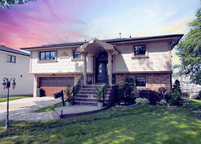 Property at 3060 Ann St, Baldwin Harbor, NY 11510, 2 beds, 4 baths