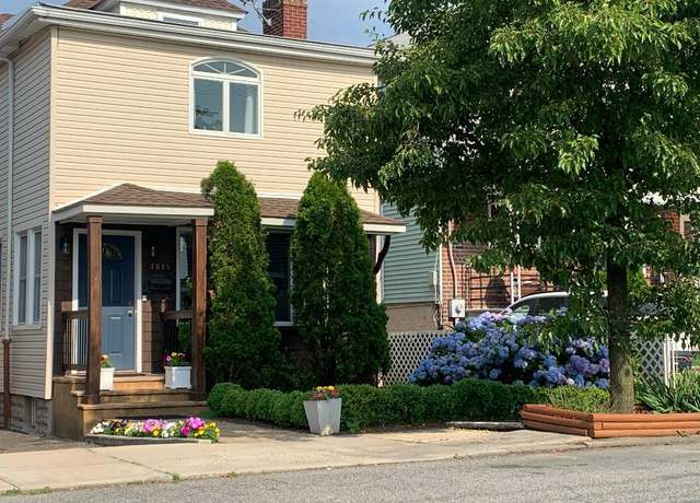 Property at 1615 Bayview Ave, Bronx, NY 10465, 3 beds, 2 baths