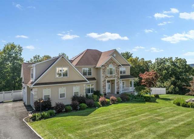 Property at 4 Camelback Rd, Chester, NY 10918, 4 beds, 3 baths