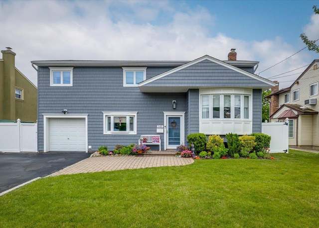 Property at 3483 Steven Rd, Baldwin, NY 11510, 4 beds, 2.5 baths