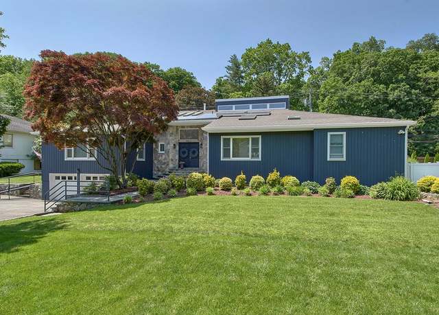 Property at 20 Carriage Way, White Plains, NY 10605, 4 beds, 2.5 baths