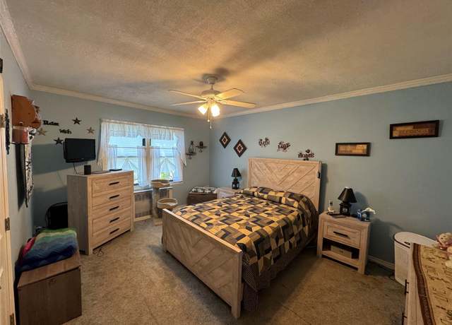 Property at 276 Cedarhurst Ave Unit B4, Cedarhurst, NY 11516, 1 bed, 1 bath