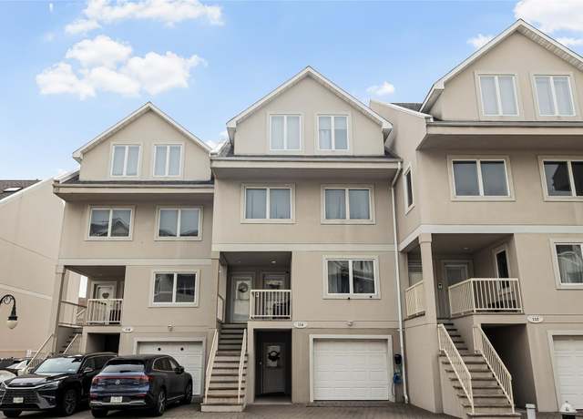 Property at 114 Outlook Ave, Bronx, NY 10465, 5 beds, 3 baths