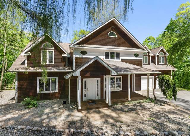 Property at 50 Franklin St, Piermont, NY 10968, 4 beds, 3.5 baths