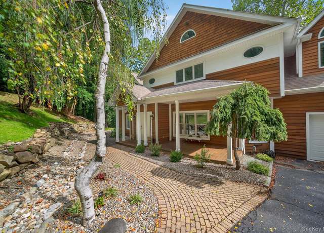 Property at 50 Franklin St, Piermont, NY 10968, 4 beds, 3.5 baths