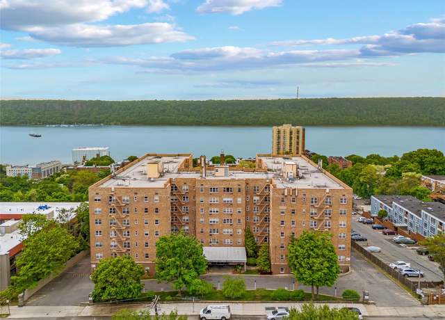 Property at 377 N Broadway #402, Yonkers, NY 10701, 1 bed, 1 bath