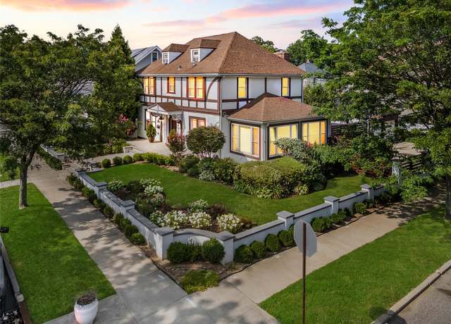 Property at 9143 Hollis Court Blvd, Queens Village, NY 11428, 4 beds, 3.5 baths