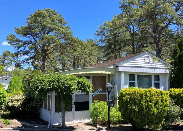 Property at A20 Riverleigh, Riverhead, NY 11901, 1 bed, 1 bath