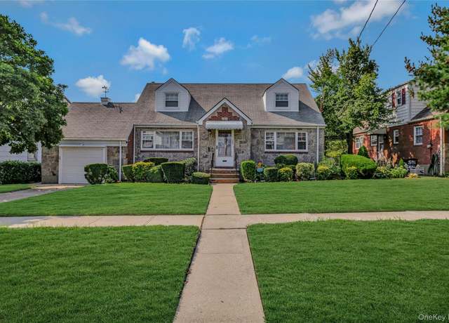 Property at 908 6th Ave, New Hyde Park, NY 11040, 4 beds, 2 baths