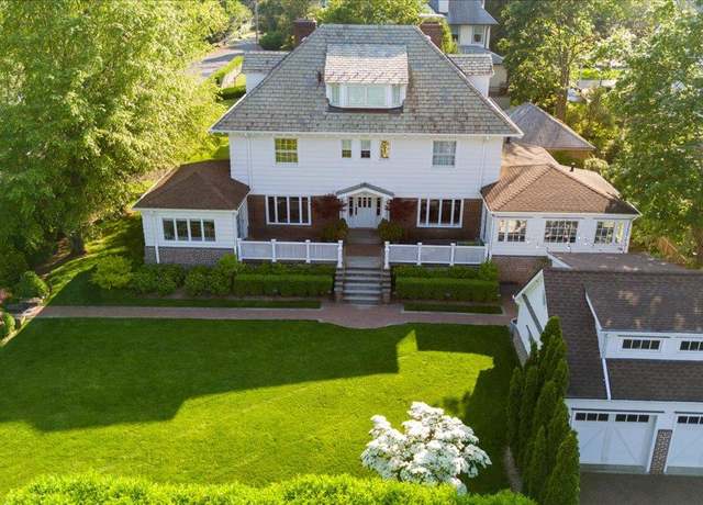 Property at 18 Woodbine Ave, Larchmont, NY 10538, 4 beds, 3.5 baths