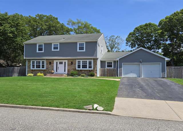 Property at 71 Strathmore Village Dr, South Setauket, NY 11720, 4 beds, 2.5 baths