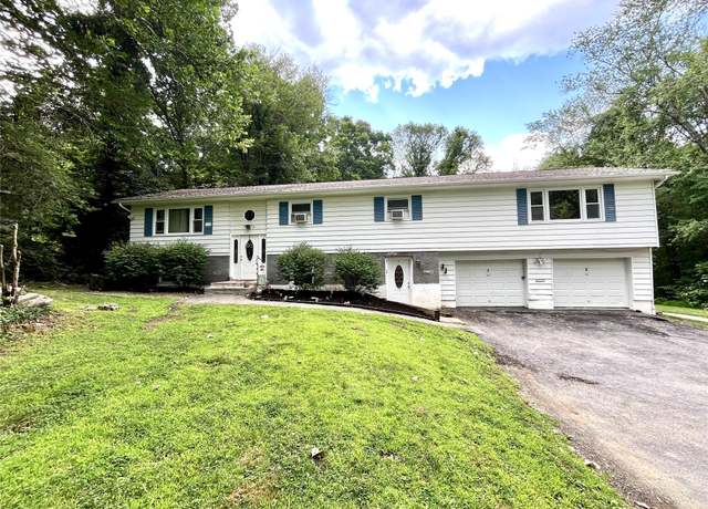 Property at 34 Luty Dr, Hyde Park, NY 12538, 6 beds, 3 baths
