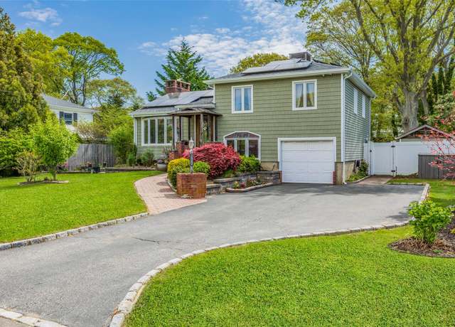 Property at 111 Carley Dr, West Sayville, NY 11796, 4 beds, 2 baths
