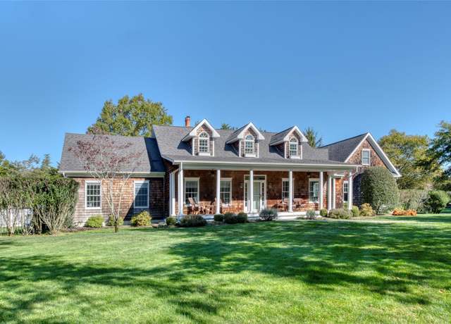 Property at 315 Green Way, Cutchogue, NY 11935, 4 beds, 3.5 baths