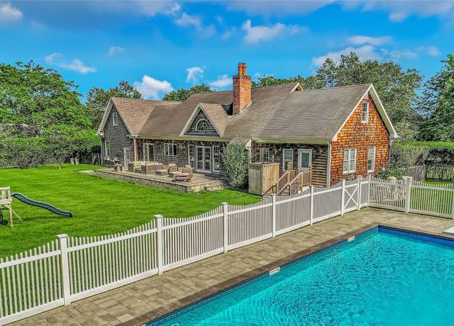 Property at 315 Green Way, Cutchogue, NY 11935, 4 beds, 3.5 baths