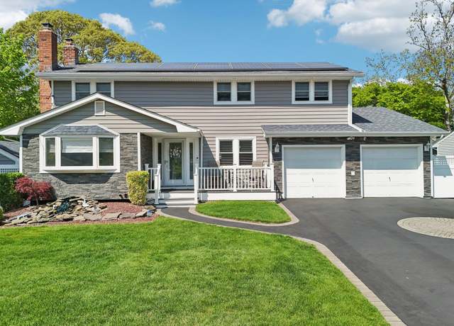 Property at 22 Galaxie Ln, Selden, NY 11784, 4 beds, 3.5 baths